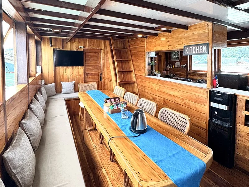 Andalusia Phinisi - Luxury Phinisi Komodo Charter 2026